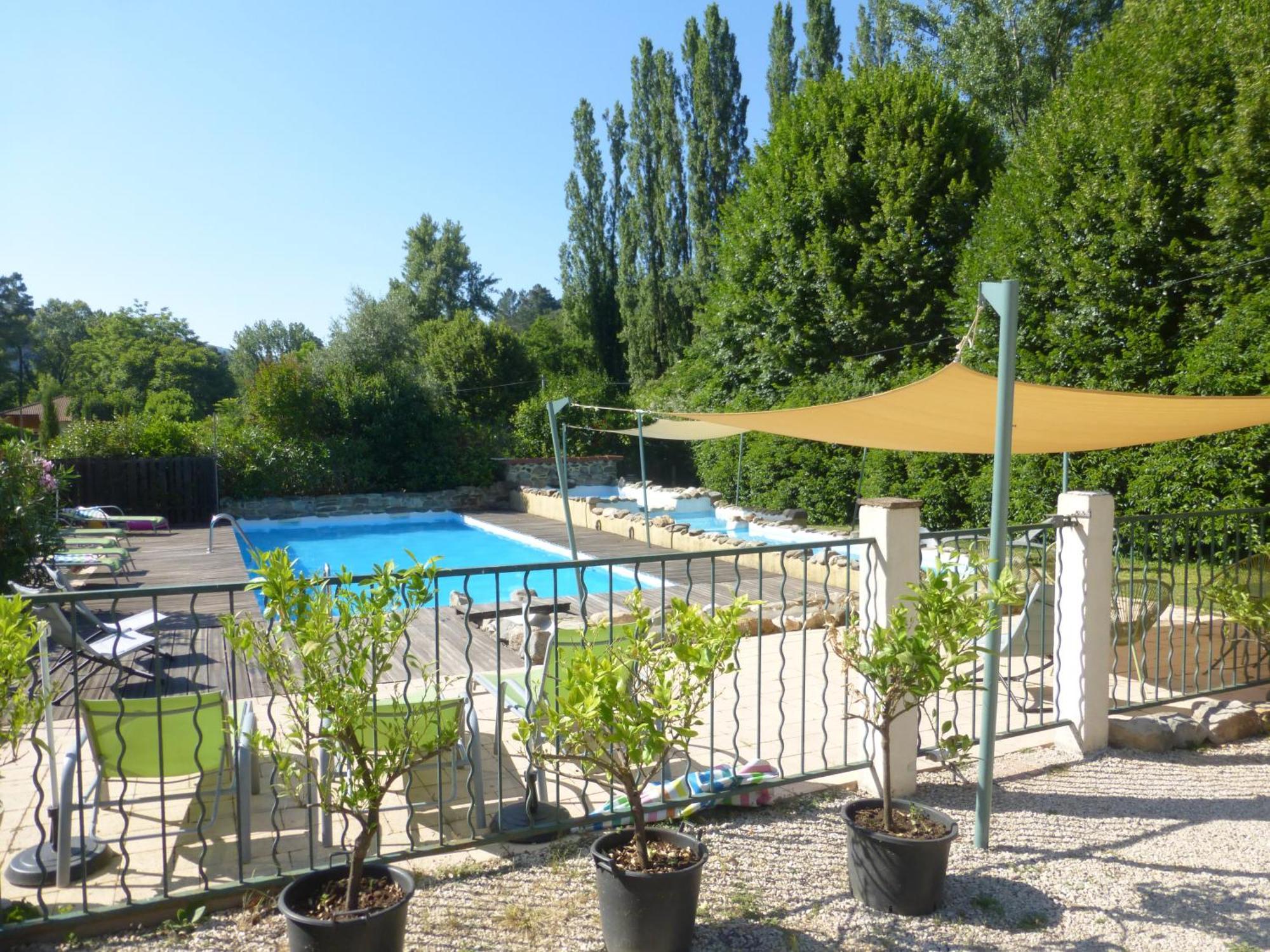Chateau Du Fraissinet, 6 Gites Sleeping 2-8 Guests, Pool And River On Site La Tronche  Exteriör bild