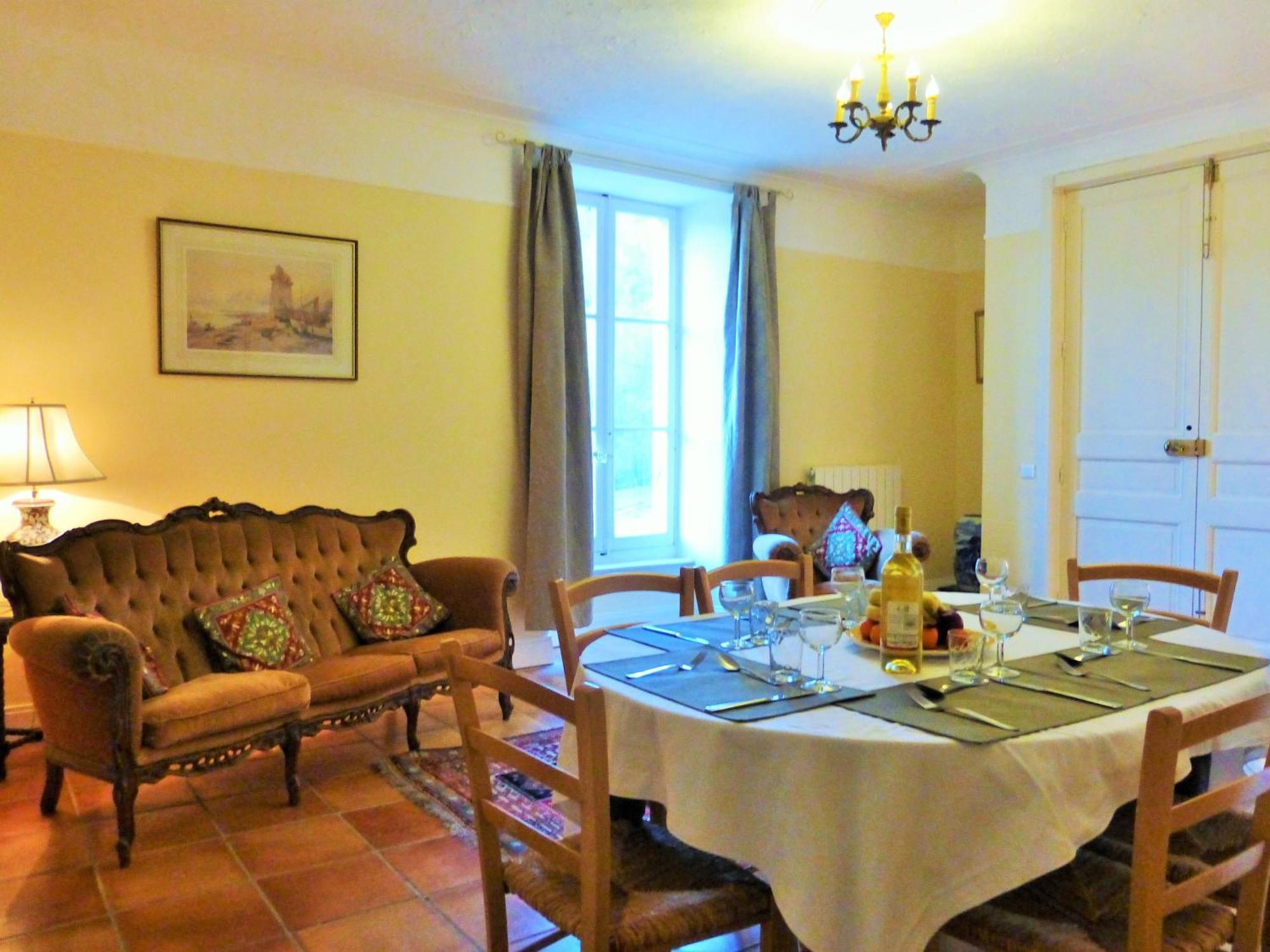 Chateau Du Fraissinet, 6 Gites Sleeping 2-8 Guests, Pool And River On Site La Tronche  Exteriör bild